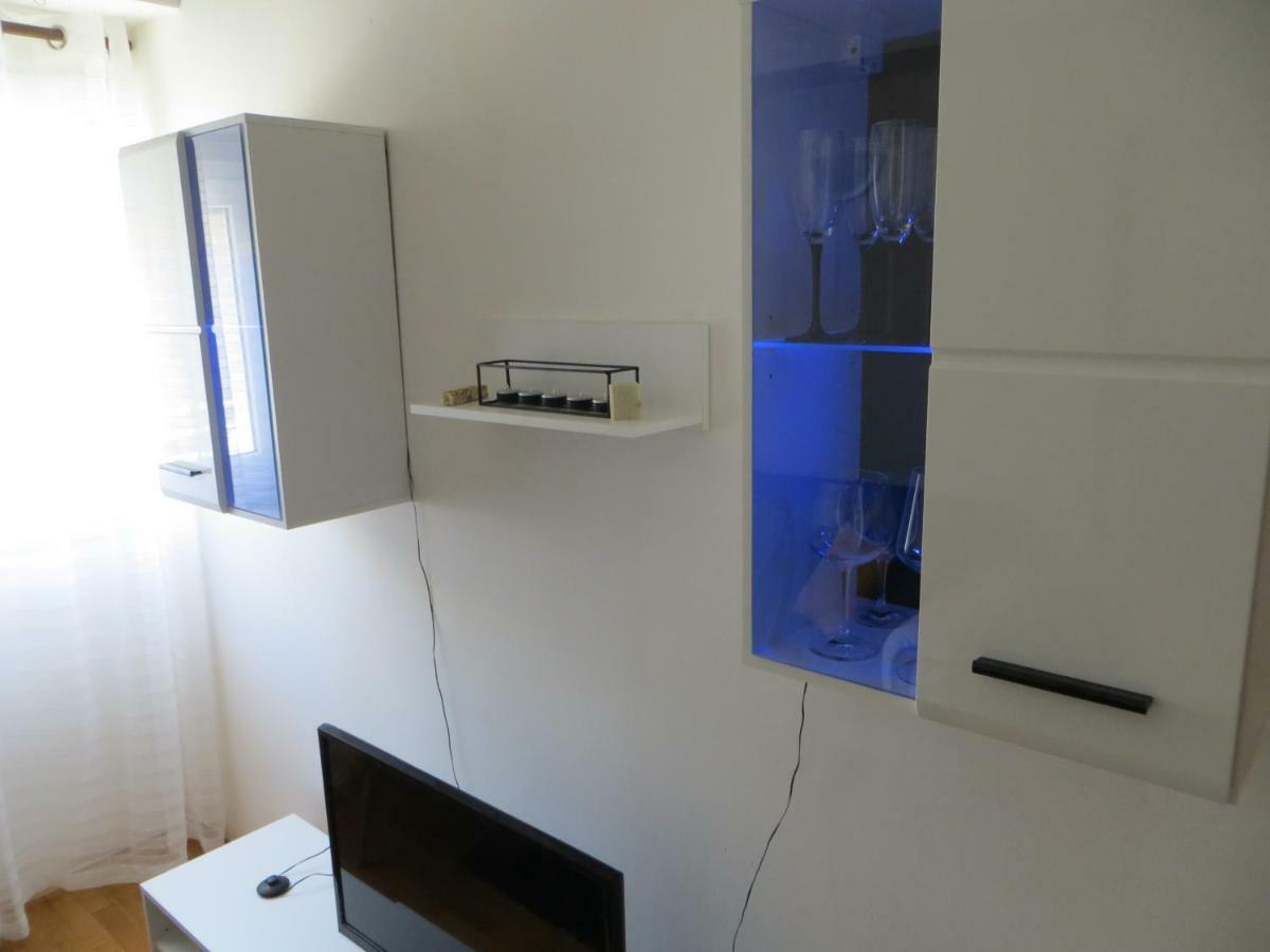 Apartment Milena Omiš Extérieur photo