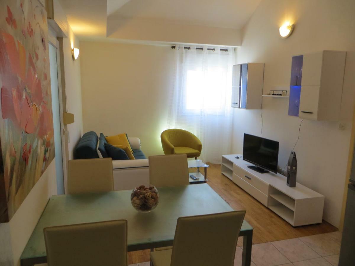 Apartment Milena Omiš Extérieur photo