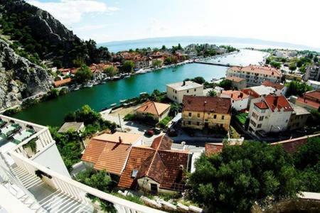 Apartment Milena Omiš Extérieur photo